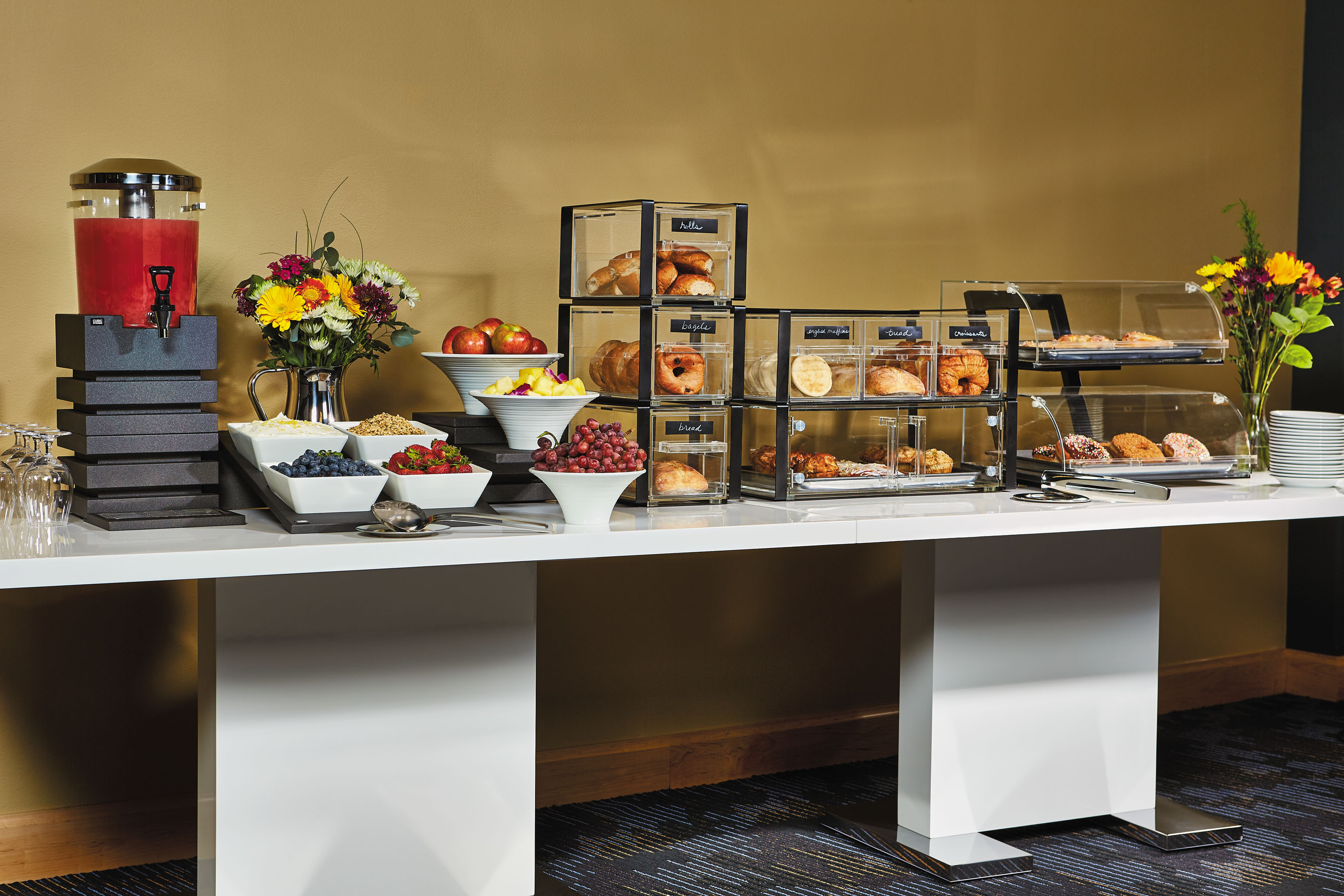 Vollrath, SBB13, Display Case, Non-Refrigerated Countertop, Clear