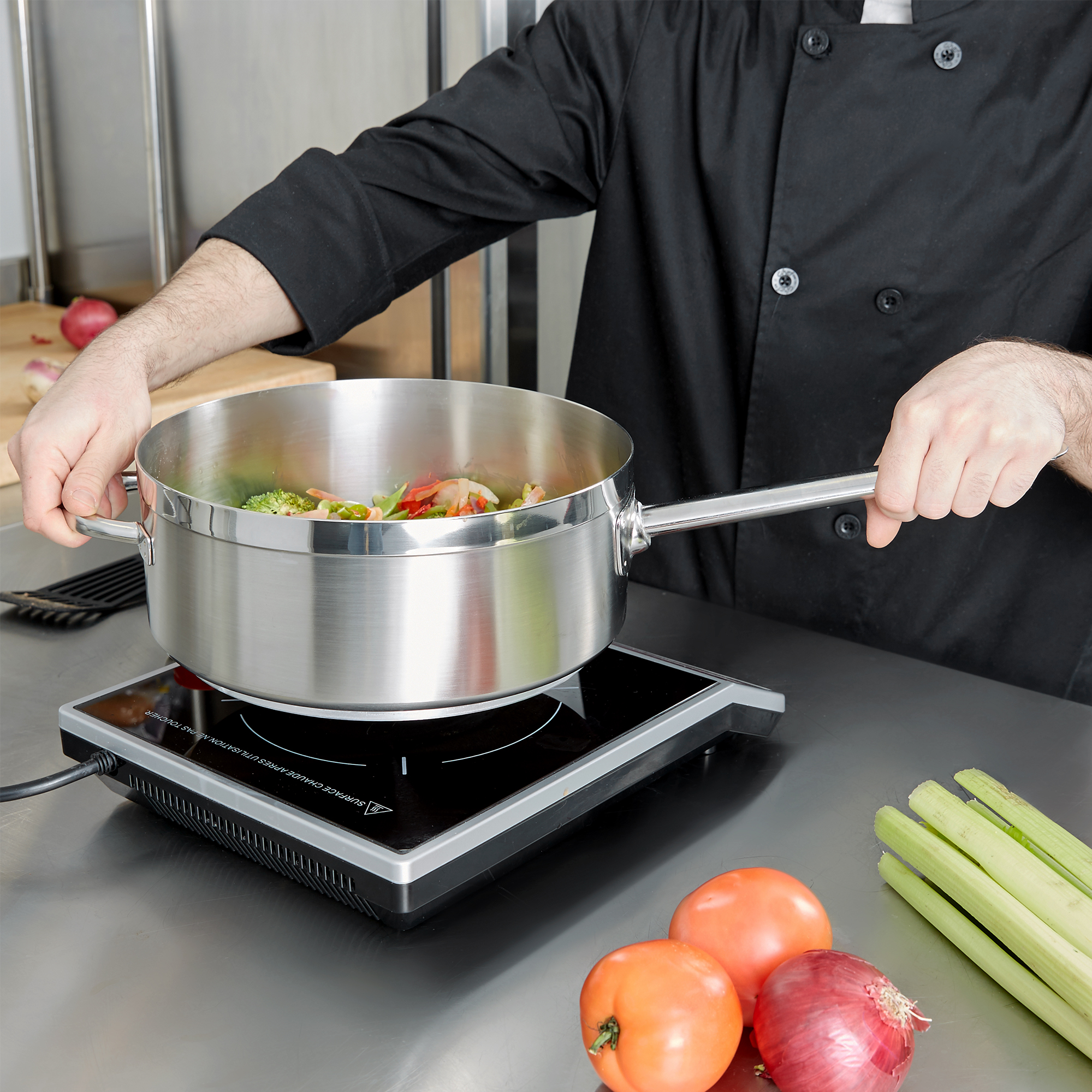 Vollrath, 3607, Saute Pan, 7 Quart, Aluminum, Non-Insulated